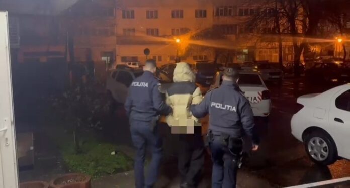 tanar de 15 ani din craiova-retinut