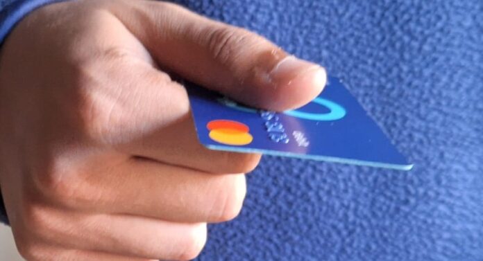 card-bancar-in-mana