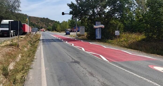intrare in lipova-covorul rosu