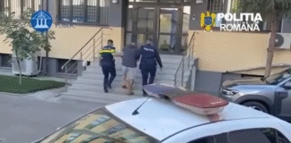 Bătaie la un eveniment public din Olt. Un bărbat băut a atacat doi oameni. Agresorul a fost reținut/ VIDEO