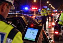Șofer prins beat criță și fără permis, pe o stradă din Craiova. Polițiștii doljeni au dat amenzi de peste 90.000 de lei în 48 de ore