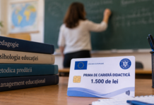 Guvernul a prelungit perioada de acordare a primei de carieră didactică. Până când pot primi profesorii banii pe carduri