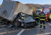 Accident grav în Argeș. Un container a căzut de pe o remorcă peste o mașină. Patru persoane rănite