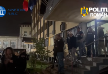 Rețea de hoți de cupru, destructurată în urma unor percheziții în Olt și Dolj. Trei tineri din Slatina, căutați de autoritățile austriece. Prejudiciu de 350.000 de euro/ VIDEO